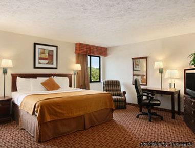 Days Inn By Wyndham Bloomington Pokoj fotografie